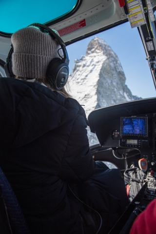 Proposal,Air Zermatt,Heiratsantrag,Gletscher,Glacier,Helicopter,Helikoper,Flight Assistant,Zermatt,Sun,Sonne,Matterhorn,Photographer,Fotograf