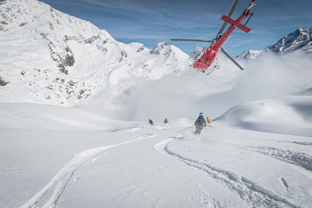 Heliskiing,Helicopter,Film Shooting,Fotoshooting,aerial filming,Photoshooting,Helikopter,Suset,Sunrise,At the Top,Winner, Vertical Magazine,Contest,Air Zermatt,Zermatt,Photographer Zermatt