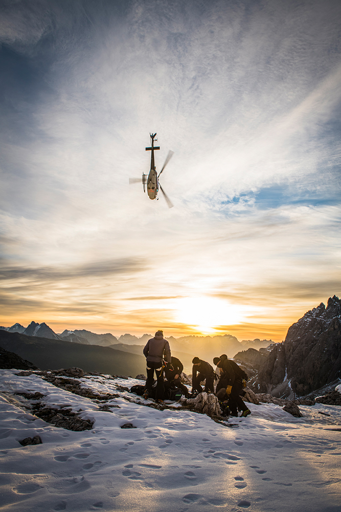 Helicopter,Helikopter,Dolomiten,Dolomites,Italien,Italy,Photographer,Fotograf,Making of,Bear Grylls,Suset, Sunrise,Mountains,3 Zinnen