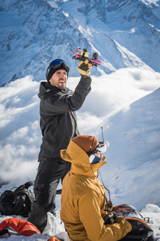 Helicopter,Helikoter,Photoshooting,Photoshooting, Zermatt, Glacier,Freeride,Air Zermatt,Filmshooting,Snow,Powder,Fresh Tracks,Matterhorn,Blue Sky,Sam Anthamatten, Victor de Le Rue, Nord Face