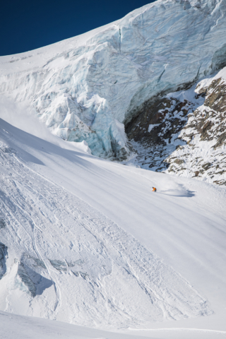 Helicopter,Helikoter,Photoshooting,Photoshooting, Zermatt, Glacier,Freeride,Air Zermatt,Filmshooting,Snow,Powder,Fresh Tracks,Matterhorn,Blue Sky,Sam Anthamatten, Victor de Le Rue, Nord Face