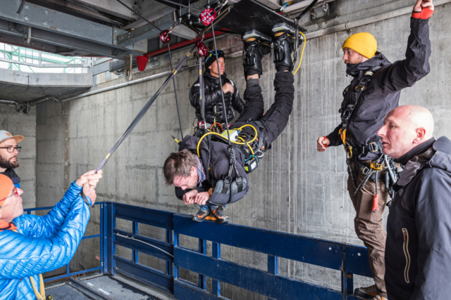 Filmshooting,Making of,Zermatt Bergbahnen,Bungee,Stunt,Photographer,Fotograf,Service, Production Company,Matterhorn,celebrity,Stefanie Gisinger,Pro 7,Duell um die Welt,