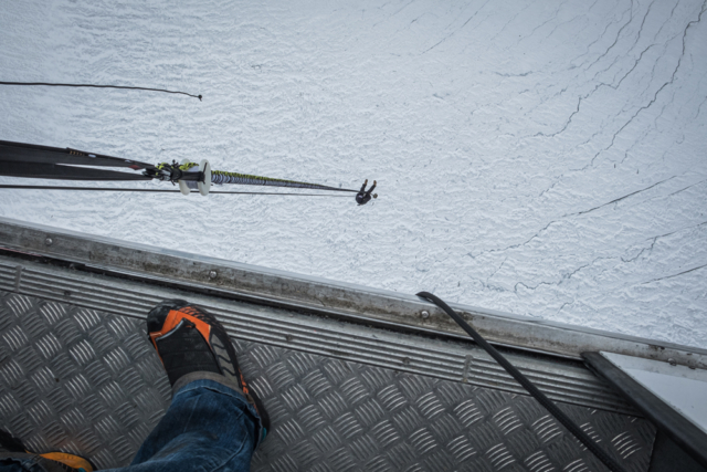 Filmshooting,Making of,Zermatt Bergbahnen,Bungee,Stunt,Photographer,Fotograf,Service, Production Company,Matterhorn,celebrity,Stefanie Gisinger,Pro 7,Duell um die Welt,