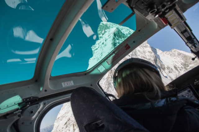 Proposal,Air Zermatt,Heiratsantrag,Gletscher,Glacier,Helicopter,Helikoper,Flight Assistant,Zermatt,Sun,Sonne,Matterhorn,Photographer,Fotograf