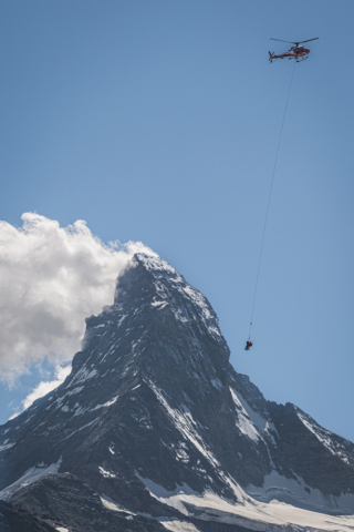 Helicopter,Film Shooting,Fotoshooting,Photoshooting,Helikopter,Suset,Sunrise,At the Top,Winner, Vertical Magazine,Contest,Air Zermatt,Zermatt,Photographer Zermatt