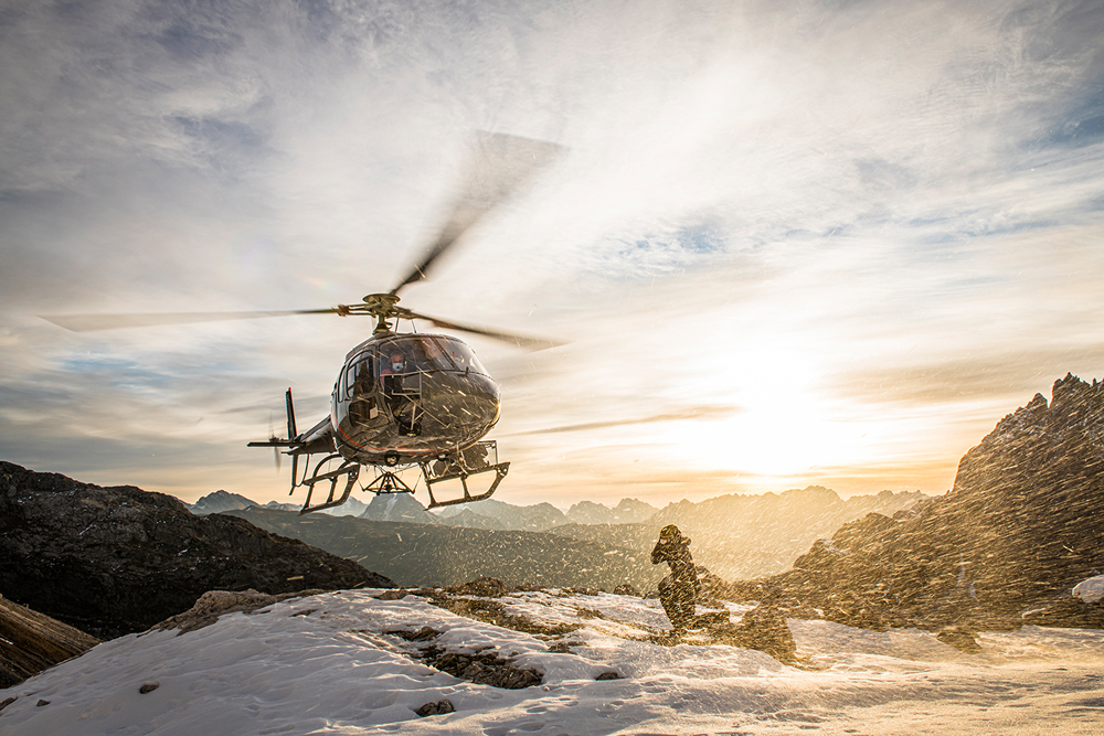 Helicopter,Film Shooting,Fotoshooting,Photoshooting,Helikopter,Suset,Sunrise,At the Top,Winner, Vertical Magazine,Contest,Air Zermatt,Zermatt,Photographer Zermatt